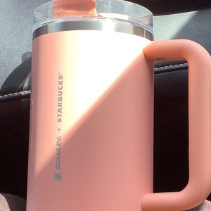 Starbucks x Stanley Target Exclusive Adventure Quencher 2.0 NWT Pink Tumbler